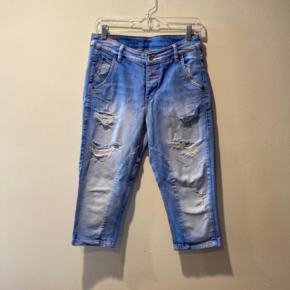 88 jeans capri Women’s ripped pants, size 24 - Picture 1 of 10